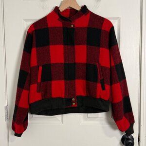 Woolrich Jacket Womens Small Plaid Red Black Christmas Winter Holiday Cropped